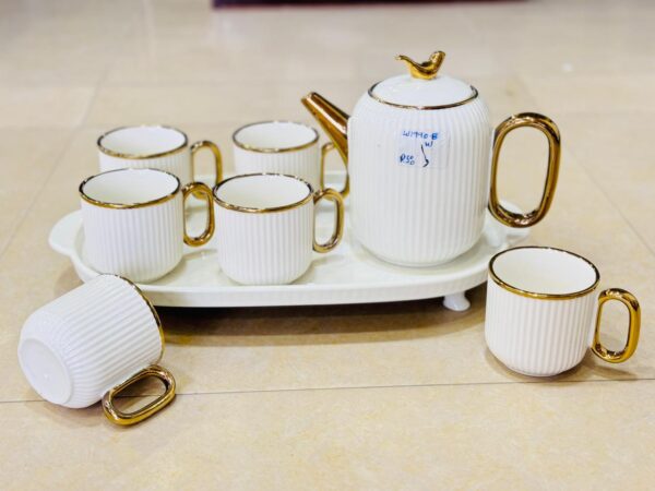 Serving set with 6 cups, 1 kettle, and 1 tray