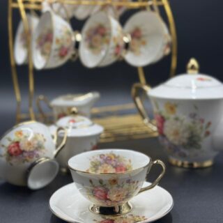 Classic Charm 18-Piece Bone Tea Set